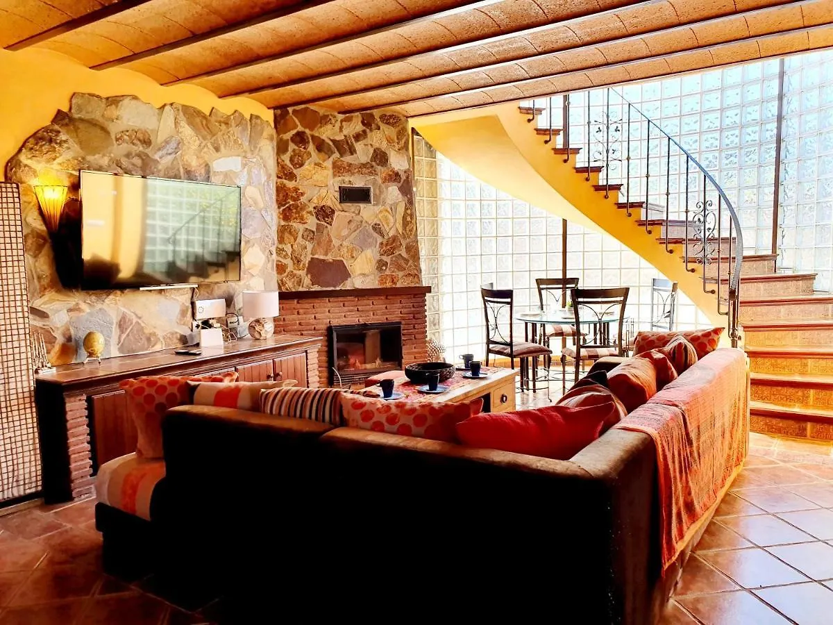 Dom wakacyjny Casa Rural - Serrano House Malaga